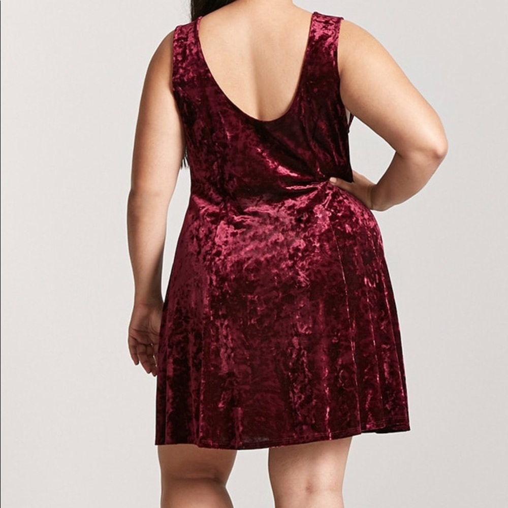 CRUSH VELVET MINI DRESS - Picture 2 of 4